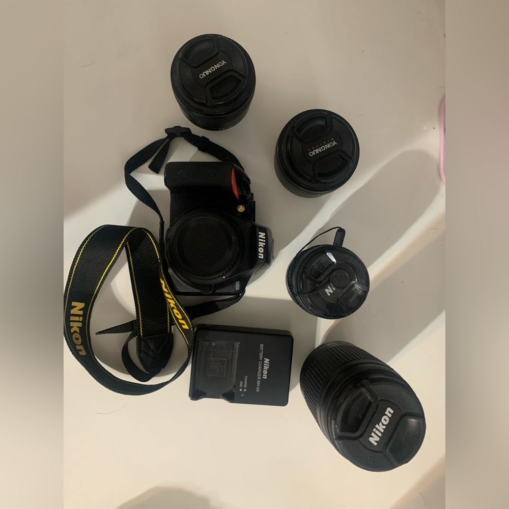 Nikon D3500 Camera Bundle